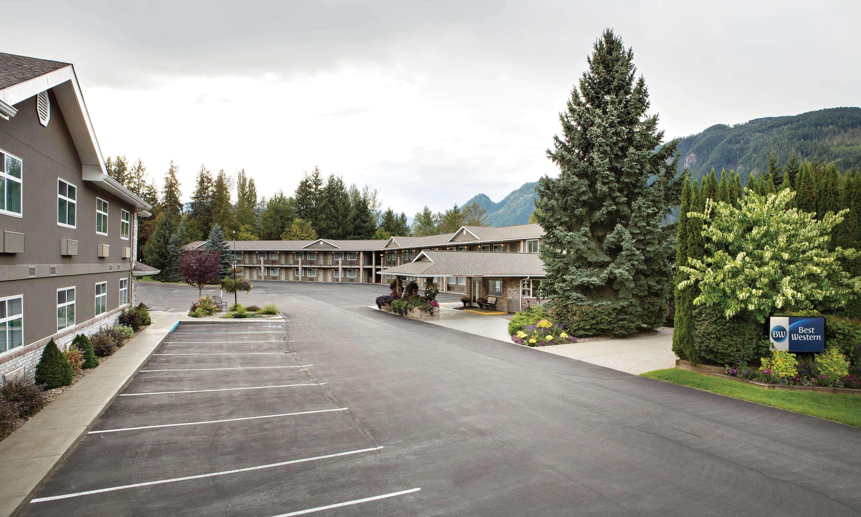 Best Western Sicamous Inn Exteriör bild